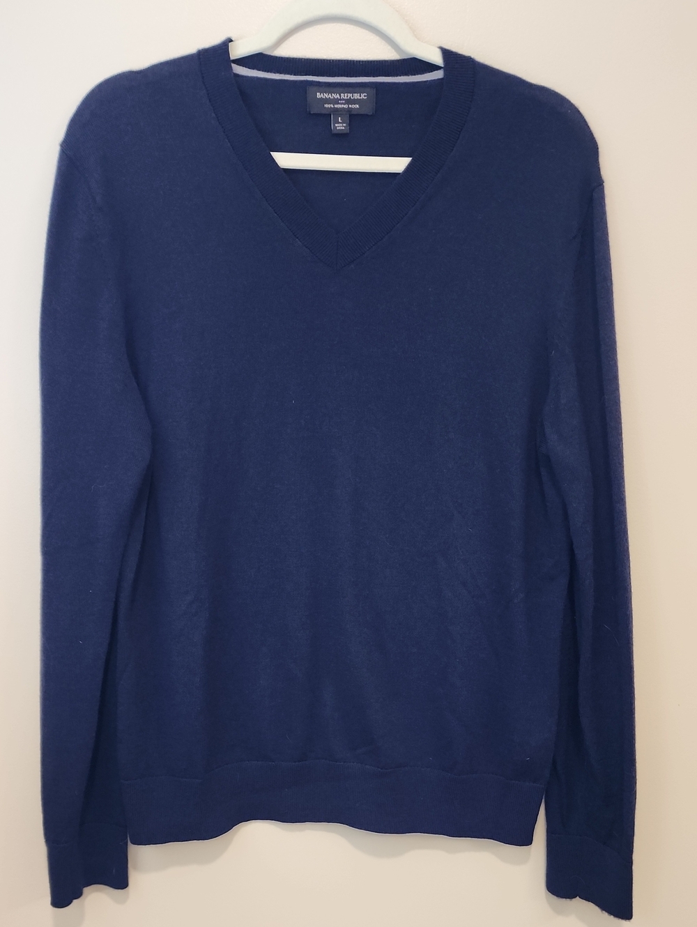 Banana Republic V-Neck Sweater 100% Extra Fine Merino Wool Navy Men's size Large